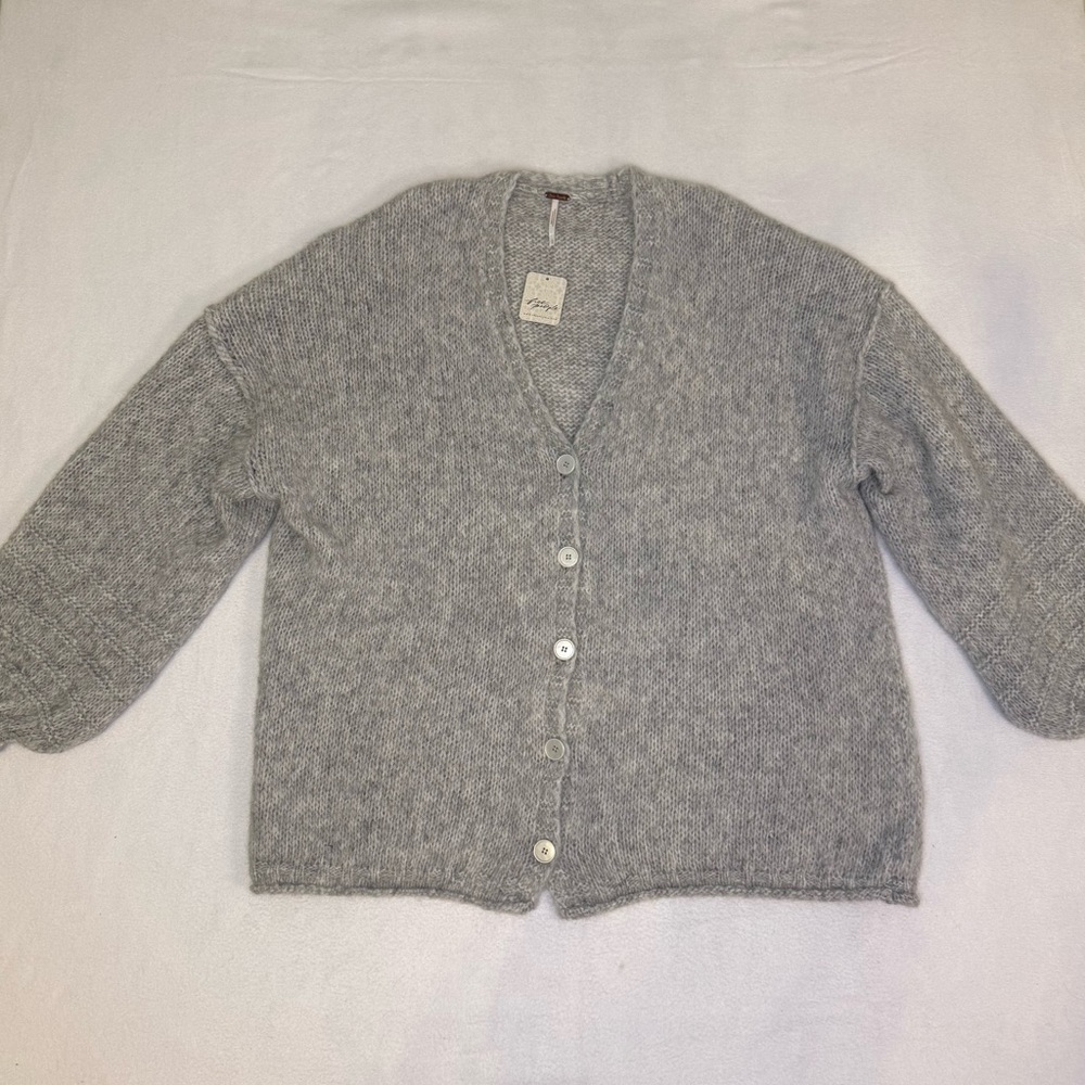 Free People Marina SoftSpun Cardigan Light Heather Grey Alpaca Wool Large NWT - Picture 10 of 12